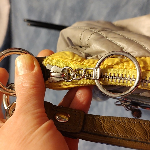 Coach Poppy Ski Bunny 15871 Quilted Nylon & Patent Leather shoulderbag. GUC. - Picture 9 of 16